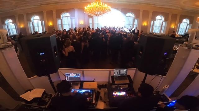 DJ GIG LOG: Wedding Guests BROKE MY DJ GEAR & CUT THE MUSIC OFF ? | Must-Have Tool for Every DJ смотреть онлайн