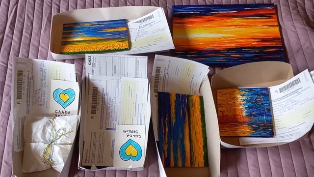 Нарисованные и готовые к отправке картины. Сколько стоит отправить картины из Европы в США. влог. смотреть онлайн