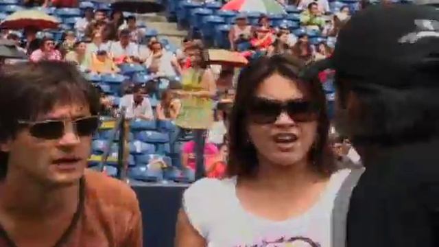 Sony Entertainment Television Host promos Erika de la Vega + Monchi Balestra .2 смотреть онлайн