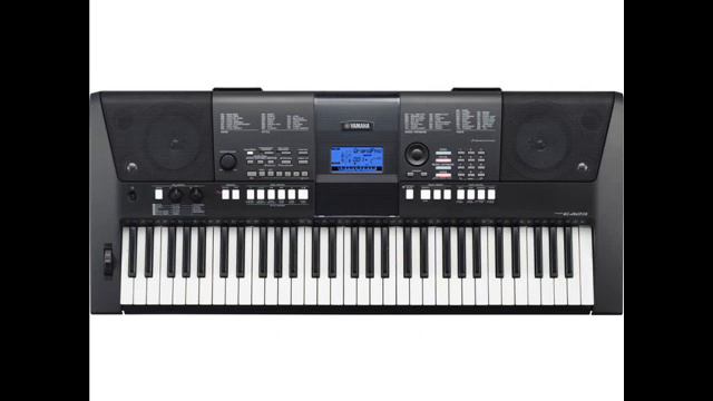 Tańcząca w deszczu - Akcent - Yamaha PSR E 423 смотреть онлайн