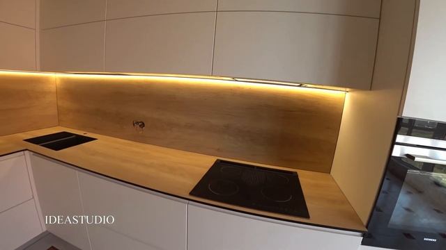 Кухня со столешницей из компакт плиты HPL. Обзор кухни с Фасадами из Мдф. Белая кухня. Дизайн кухни смотреть онлайн