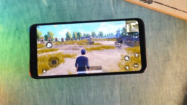 អ្ចីដែលអ្នកត្រូវដឹងពី Xiaomi Mi 8 смотреть онлайн