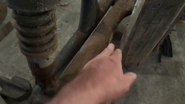 //Тюнинг мотоцикла УРАЛ//. Автомобильное колесо на коляску в замен стокового. смотреть онлайн