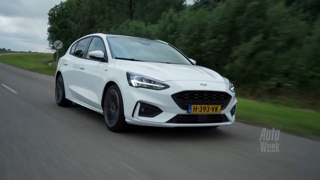 Seat Leon vs. Ford Focus - AutoWeek Dubbeltest - English subtitles смотреть онлайн