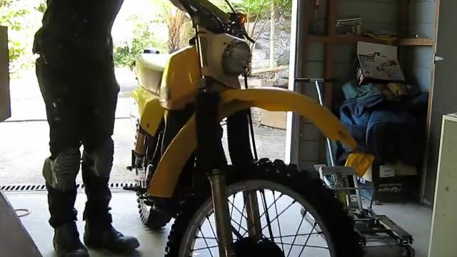 1981 Suzuki PE 400 restoration 1 смотреть онлайн