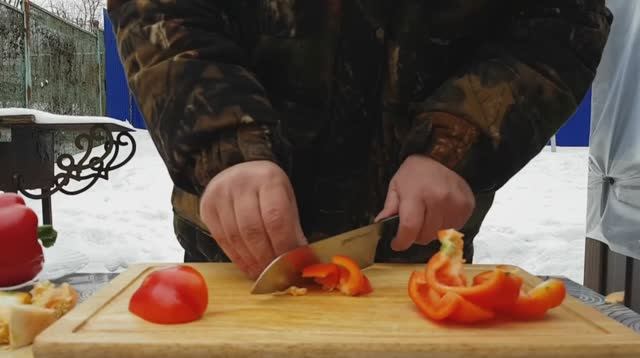 Готовим ПАПРИКАШ в КАЗАНЕ. КУРИЦА с паприкой в СМЕТАНЕ. смотреть онлайн