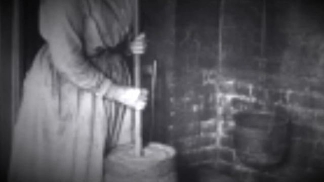 The Hag At The Churn - Irish traditional jig on button accordion смотреть онлайн