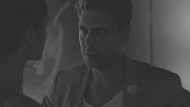 pasha & dasha | Stitches смотреть онлайн