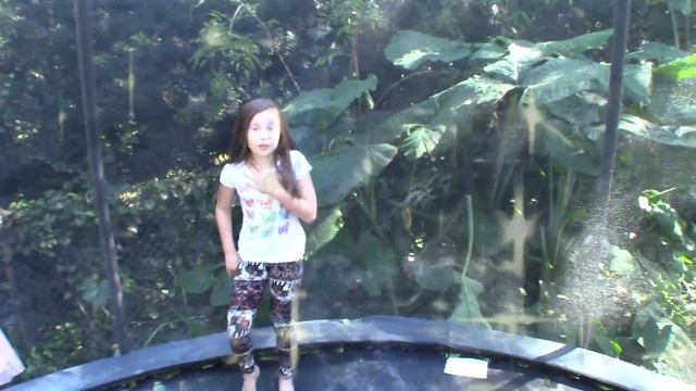 Briar Rose Finds Fairy Dust смотреть онлайн