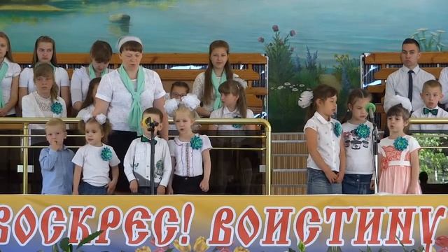 05.06.2016 младшая группа: стих + пение "Кто создал" смотреть онлайн