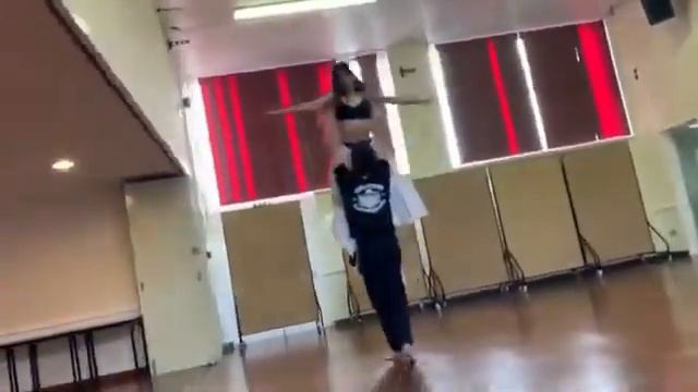 Nick Galalitzine And Camila Cabello 