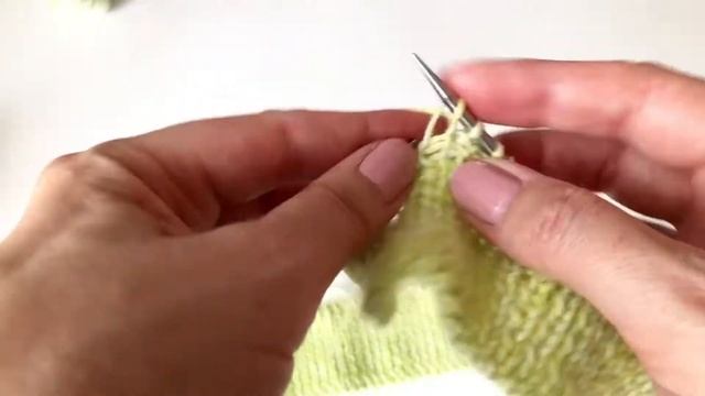 Укороченные ряды в планке с вытянутыми петлями (как вязать, чтобы не стягивала) смотреть онлайн