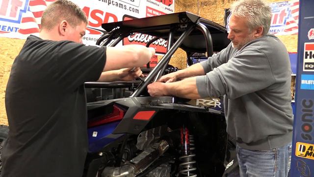 Assault Industries Adventure Rack Tire Carrier Install Polaris RZR Turbo S & XP1000 смотреть онлайн