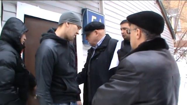 полиция УВД ВАО крышует рейдера Сутормина ч.1 смотреть онлайн