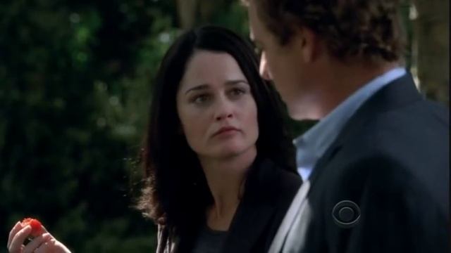 Jane, Lisbon 1x17 - "Let's do a trustfall" смотреть онлайн