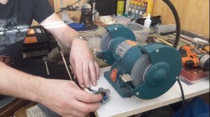 Недорогой регулятор напряжения из Китая.