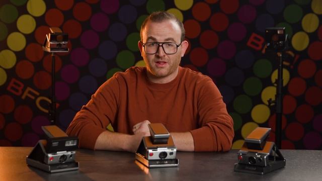 How to fix a Polaroid SX-70 that isn't powering on - Troubleshooting Tips смотреть онлайн