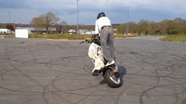 Nico "new" Flat Trick / Acrobike's 22 смотреть онлайн