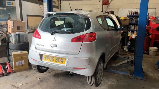 Mitsubishi Colt CZT health checks - Wrong plugs and wrong lower Arms смотреть онлайн
