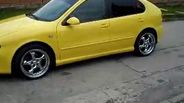 Seat Leon Top Sport TDi Cupra with 18" Chrom Keskin KT7 смотреть онлайн