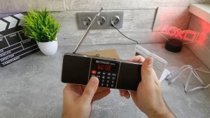 Reketess TR602 портативная колонка с FM радио \ Блютуз + FM Радио + Usb + MicroSD + Aux