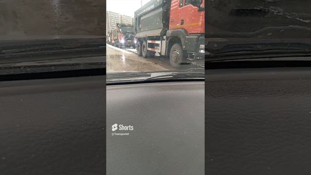 Самосвалы прибыли к стройке ВЕСНОЙ #shorts #shacman #шакман #самосвалы #грузовик смотреть онлайн