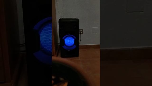 Prueba de sonido altavoz Sony MHC-V11 смотреть онлайн