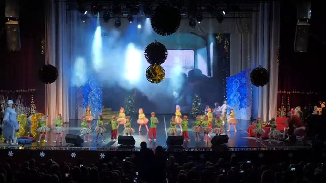 ТАЛАНТ ГРУПП - Мюзикл "5 минут до Нового года" - "В гостях у сказки" 22.12.2017 смотреть онлайн