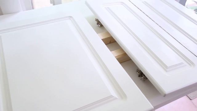 How to Paint Laminate Kitchen Cabinets | Easy Kitchen Cabinets Update смотреть онлайн