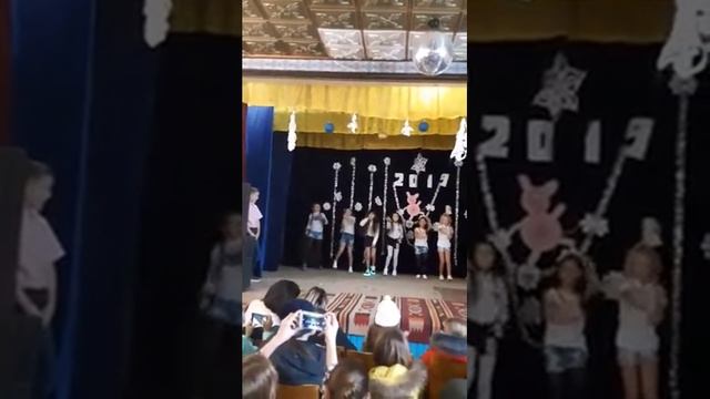 Танец моего класса под песню ТокаТока// Miss Marina смотреть онлайн