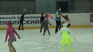 Обманный шаг. Фигурное катание дети 4 года #Элементы фигурного катания для начинающих