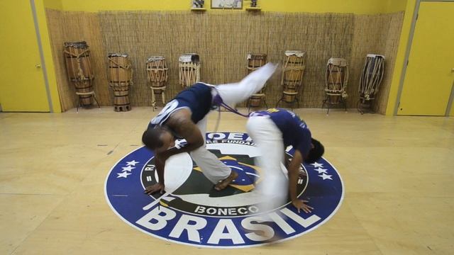 Mestre Boneco's Sequence #5 : Capoeira Brasil Los Angeles смотреть онлайн