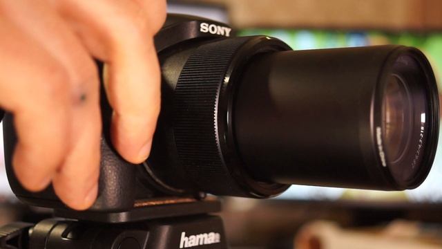 Зуммирование объектива фотоаппарата Sony DSC HX-300 снято на Sony SLT-A65 смотреть онлайн