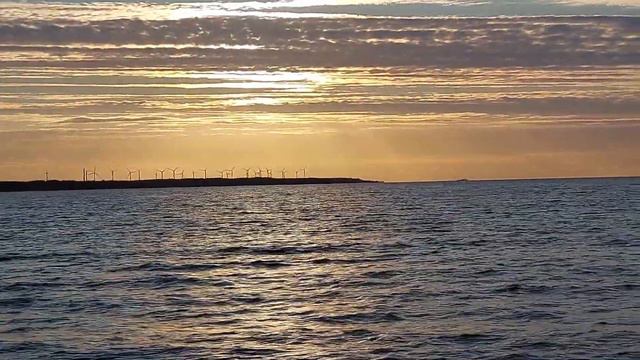 Гуляю у моря #2 [видео с лета] смотреть онлайн