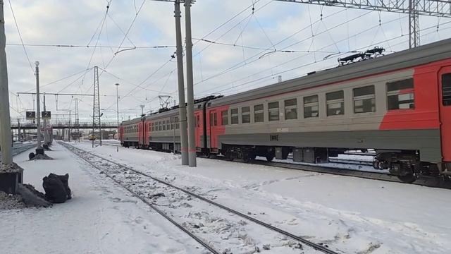 Электропоезд ЭД2Т-0035 сообщением Рязань-1 - Сасово смотреть онлайн