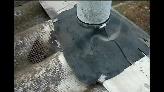 Как устранить течь на крыше возле трубы.Быстро, надёжно и дешёво.