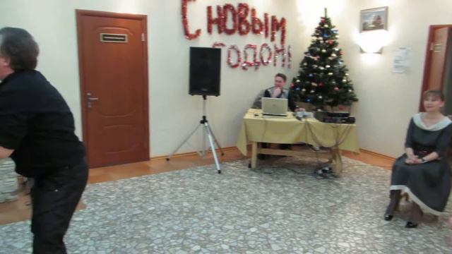 Бабочка крылышками бяк-бяк-бяк-бяк... смотреть онлайн