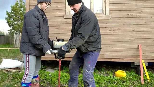 Макс на даче работает столяром !!! смотреть онлайн