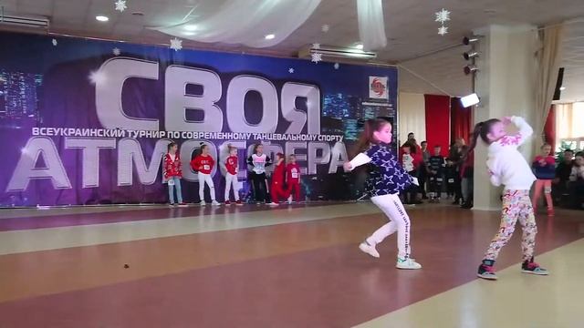 Турнир "Своя атмосфера" - техно 1 лига / Даша и Настя смотреть онлайн