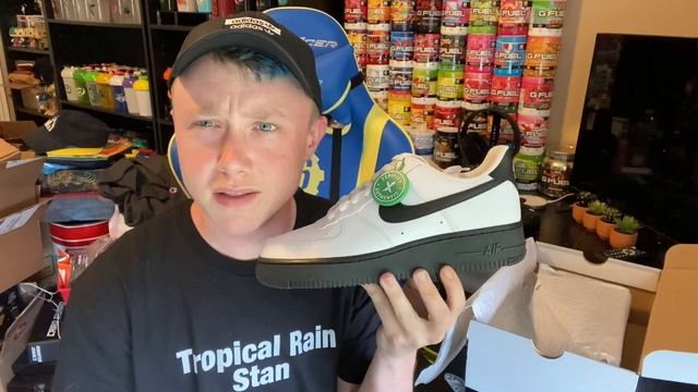 New Sneaker Pickup - Air Force 1 Low White Black Midsole смотреть онлайн