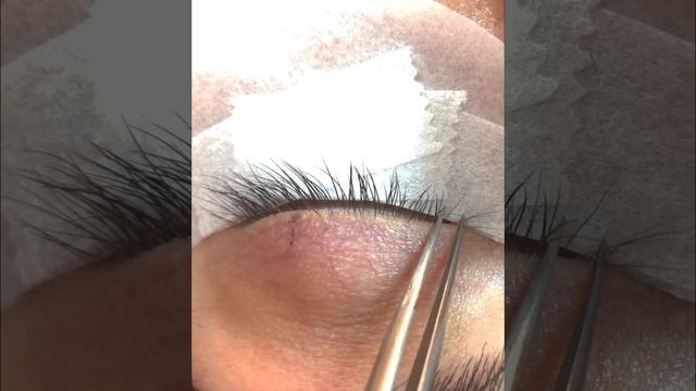 Что делать, если не закрываются глаза при наращивании смотреть онлайн