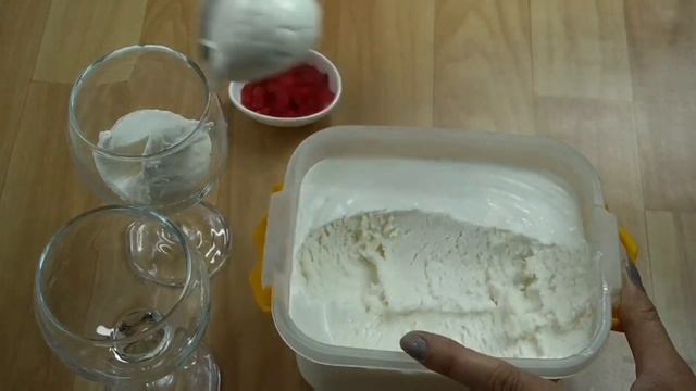 Vanilla Ice Cream / Vanilla MilkShake/Make your own Ice Cream from 3 Ingredients/5 minutes Milkshak смотреть онлайн