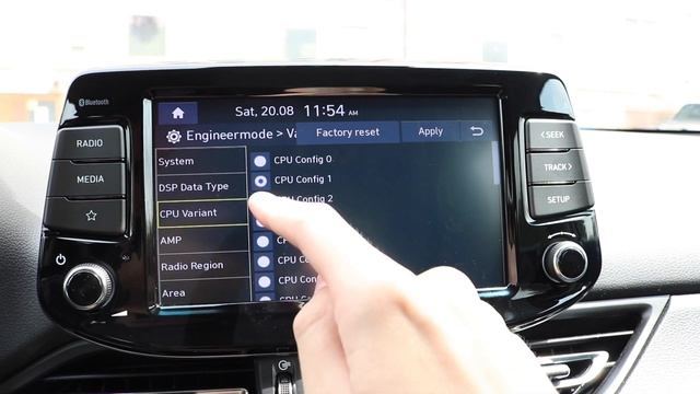 Hyundai i30 - How to Enable Wireless CarPlay / Android Auto смотреть онлайн
