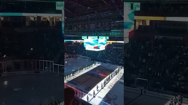 Начало матча Салават Юлаев-Барыс.