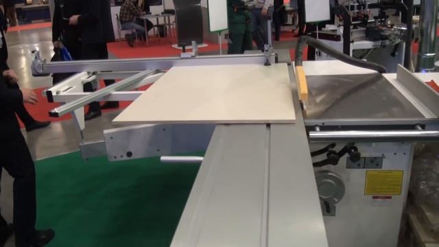 Полноценный форматнораскроечный станок за 4750 $ смотреть онлайн