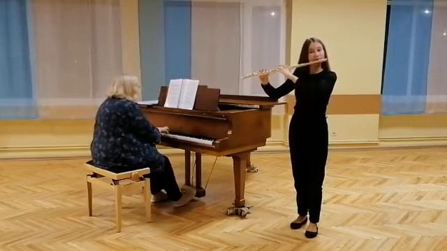 Katrīna Filaka plays E. Keller "Danse des Pierrots" смотреть онлайн