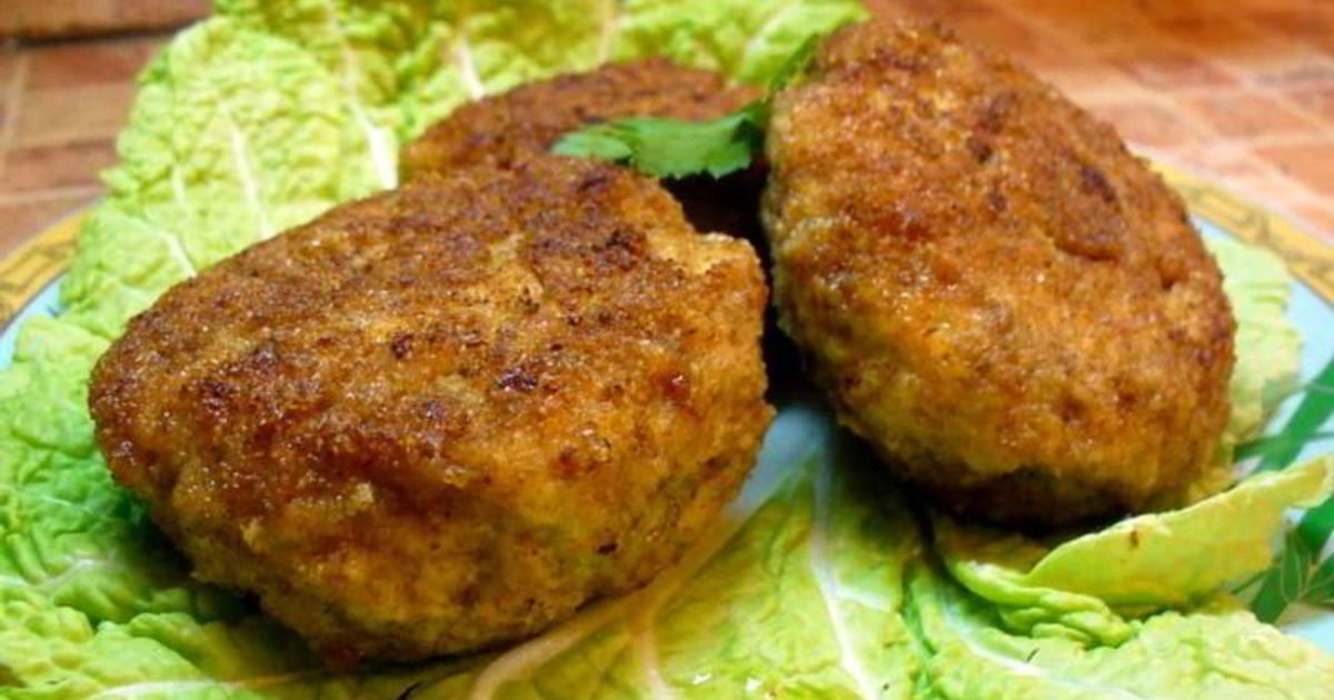 Постные котлеты с белыми грибами.