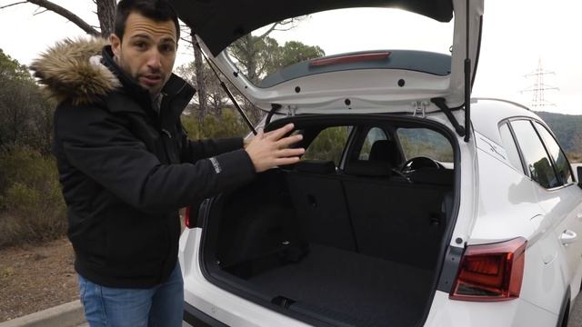 SEAT Arona 2018 - SUV Urbano / Opinión / Review / Prueba / Test en español | Carnovo смотреть онлайн