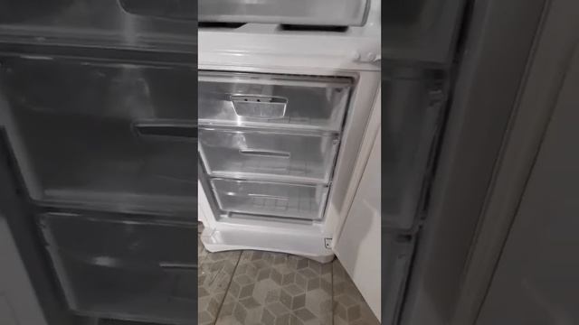 видео обзор Холодильника Indesit NBA181 смотреть онлайн