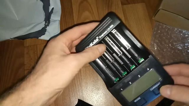 Зарядка LiitoKala Engineer Lii-500 смотреть онлайн